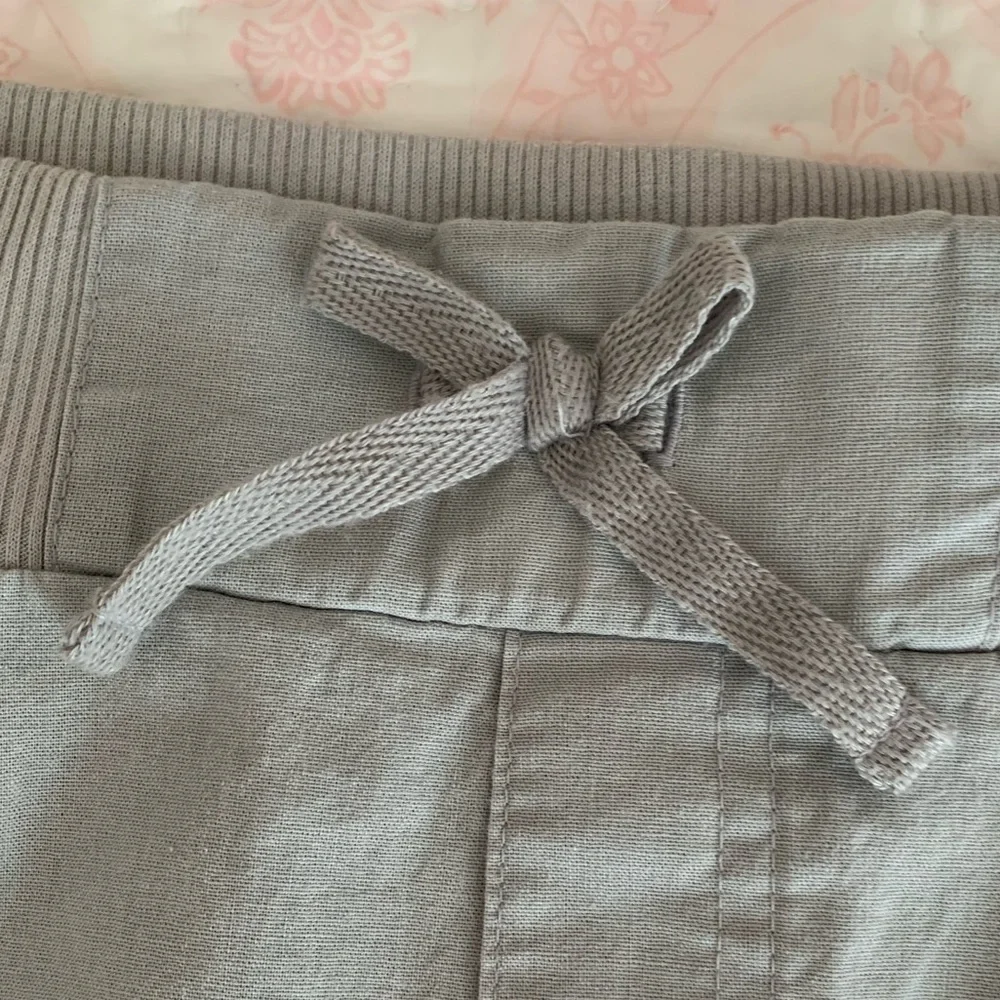 One Step Up Shorts Girl M (10-12) Gray Bermuda Twill Cargo Pocket Studs Stretchy